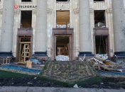 Последствия ракетного обстрела ХОГА - здание обрушилось изнутри