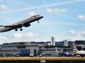 Аэропорты Лондона в суматохе: технический сбой, забастовки и задержки рейсов