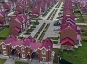 "Райская жизнь длилась недолго": известный элитный поселок в Подмосковье "смыло" дождем