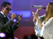 Дженнифер Лопес поцеловалась на публике с бывшим мужем