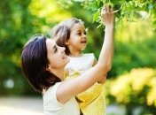 Гулять на свежем воздухе полезно для зрения 