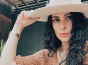 "С намеком на Джулию Робертс из "Красотки": старшая дочь Брюса Уиллиса и Деми Мур удивила сменой имижда