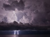 Как лучше пережить грозу?