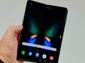 В Сети появились фото революционного Samsung Galaxy Fold 2