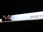 Макрон поддержал идею упомянуть Корсику в Конституции Франции