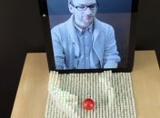 Экран, который отображает объемные предметы