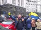 Булатов остается аполитичным в своей деятельности