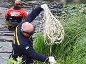 Спасатель в озере