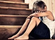 Ученые выяснили, как пережитый в детстве стресс влияет на развитие мозга