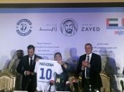 Динамо (Брест) вручило Марадоне футболку с 10-м номером