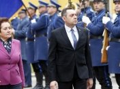 Министр обороны Сербии о ЕС: Нам надоели вы и ваша политика