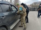 Чи правда, що тепер отримати повістку можна і за кермом