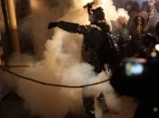 Митингующие подожгли здание в центре Киева