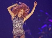 Шакира рассказала, как предсказывает будущее своего нового хита (Видео)