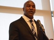 Холифилд дал совет Джошуа в реванше с Кличко