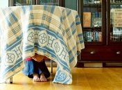 Игра в прятки глазами ребенка: папа надел на сына экшн-камеру (Видео)