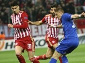 УЕФА не накажет Олимпиакос за российский флаг на матче с Динамо