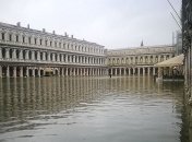 Ситуация ужасная: Венеция ушла под воду из-за аномалии (фото и видео)