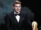 Барселона нацелилась на защитника Юве, в сделку могут включить Артура