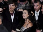 Деми Мур и Эштон Кутчер развелись