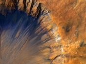 Стало известно, что марсотрясения могут указывать на скрытые запасы водного льда