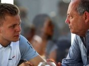 McLaren разорвали контракт со своим гонщиком