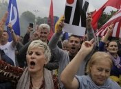 В Албании требуют отставки премьера, произошли столкновения с полицией