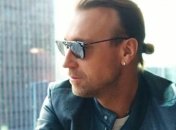 Поклонникам удалось удивить Олега Винника оригинальным подарком