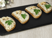 Закуска з грибів та цибулі