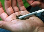 Контрактникам на Донбасс отправили наркотики в посылке