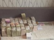 Матиос показал, что нашли в квартире Клименко