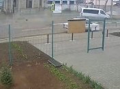 Сидящий рядом отец не помог: мальчик-подросток за рулем авто серьезно накуролесил в Крыму (видео)