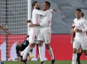 Курьезный гол оставил "Реал" в чемпионской гонке (видео)