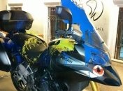 В Тбилиси "покрасили" в синий и желтый цвета мотоциклы россиян