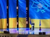 Януковичу жаль, что молодежь бежит из Украины