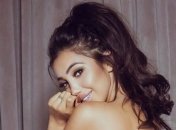 Британская модель Хлоя Хан шокировала снимками после неудачной операции 