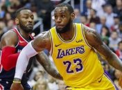 НБА ведет переговоры о возобновлении сезона в Диснейуорлде