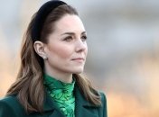 И на видеовстрече при полном параде: Кейт Миддлтон поразила новой прической