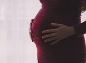 Исследователи рассказали об опасности длительного сна для беременных женщин