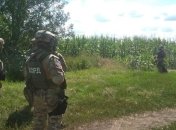 Имеет навыки выживания в экстремальных условиях и употребляет наркотики: "полтавского террориста" до сих пор не нашли