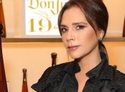 На фоні чуток про банкрутство Вікторія Бекхем влаштувала показ нової колекції