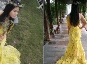 Китайская студентка создала удивительное платье из листьев (Фото)