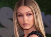 Вагітна Джіджі Хадід вперше показала округлий животик (Відео)