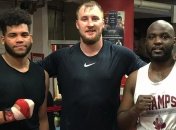 Небитый шведский боксер Уаллин назвал лучшего супертяжа мира