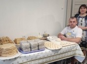 Евгений и Татьяна Компанец подготовили очередную партию вкусностей для защитников