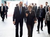 Яценюк озвучил главные темы своего разговора с Меркель