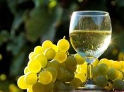 Врачи назвали алкогольный напиток, который утоляет жажду в жару 