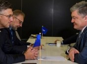 Порошенко и Пленкович обсудили противодействие вмешательству РФ в выборы