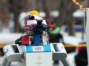 Впервые в истории робот принял участие в эстафете олимпийского огня