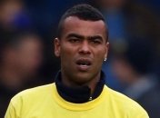 "Челси" не волнует будущее Эшли Коула